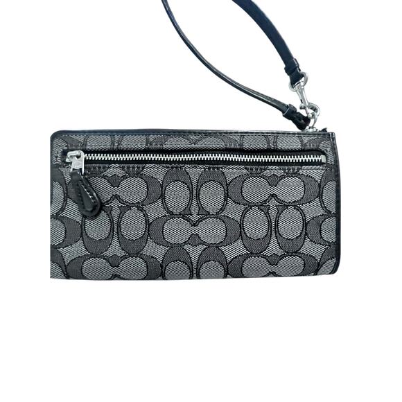 EUC Coach Zip Wallet Wristlet - Picture 8 of 10